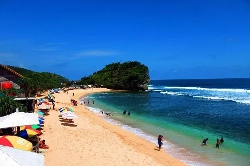 Pantai Sepanjang Gunungkidul Siapkan Kuliner Malam ala Jimbaran Bali