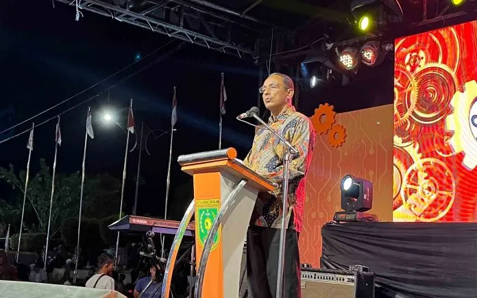 Menyediakan Menu Melalui Tautan