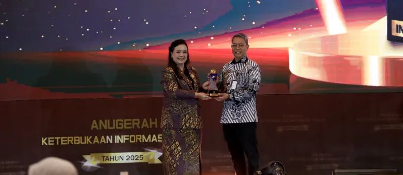 MK Dapat Anugerah Keterbukaan Informasi Publik 2025 dengan Predikat Informatif