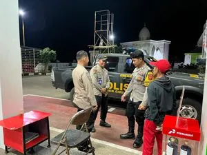 Polsek Cikijing Tingkatkan Keamanan di SPBU Melalui Patroli dan Imbauan