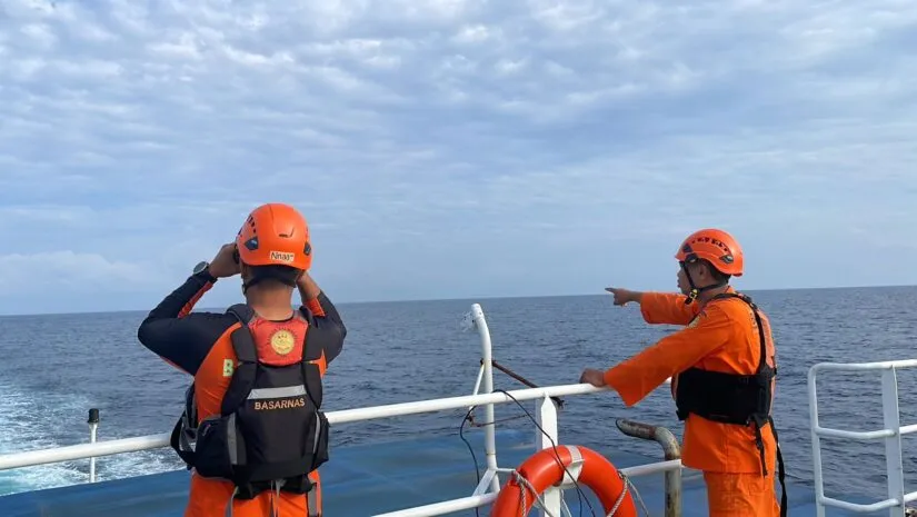 Basarnas Kaltim Lakukan Pencarian Terhadap ABK MV Ocean Brave yang Hilang di Selat Makassar
