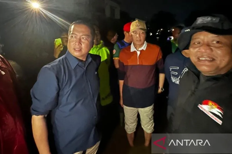 Gubernur NTB Tinjau Lokasi Banjir di Mataram