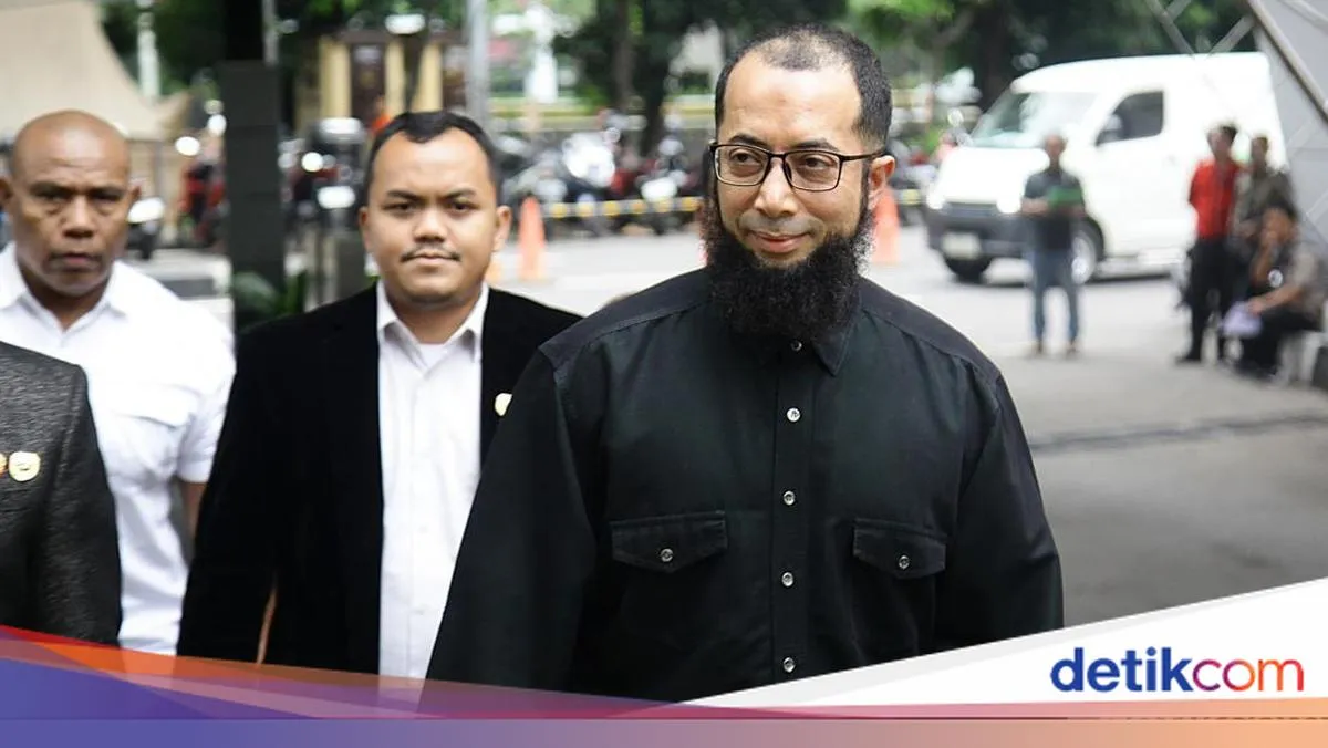 KPK Periksa Ustaz Khalid Basalamah Terkait Kasus Dugaan Korupsi Kuota Haji 2024