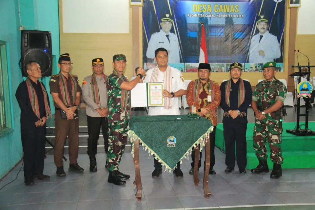 Penutupan KBMKB Ke-32: TNI dan Masyarakat Bersinergi Membangun Desa Mlese
