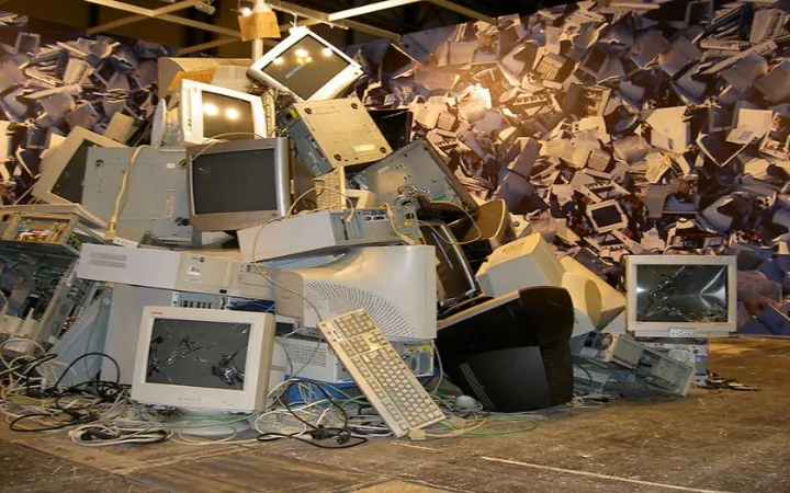Sampah Digital: Tantangan Lingkungan di Era Digital