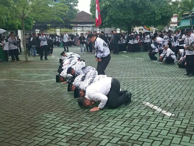 Pengadilan Negeri Trenggalek Putuskan Hukuman Enam Bulan untuk Terdakwa Penganiayaan Guru