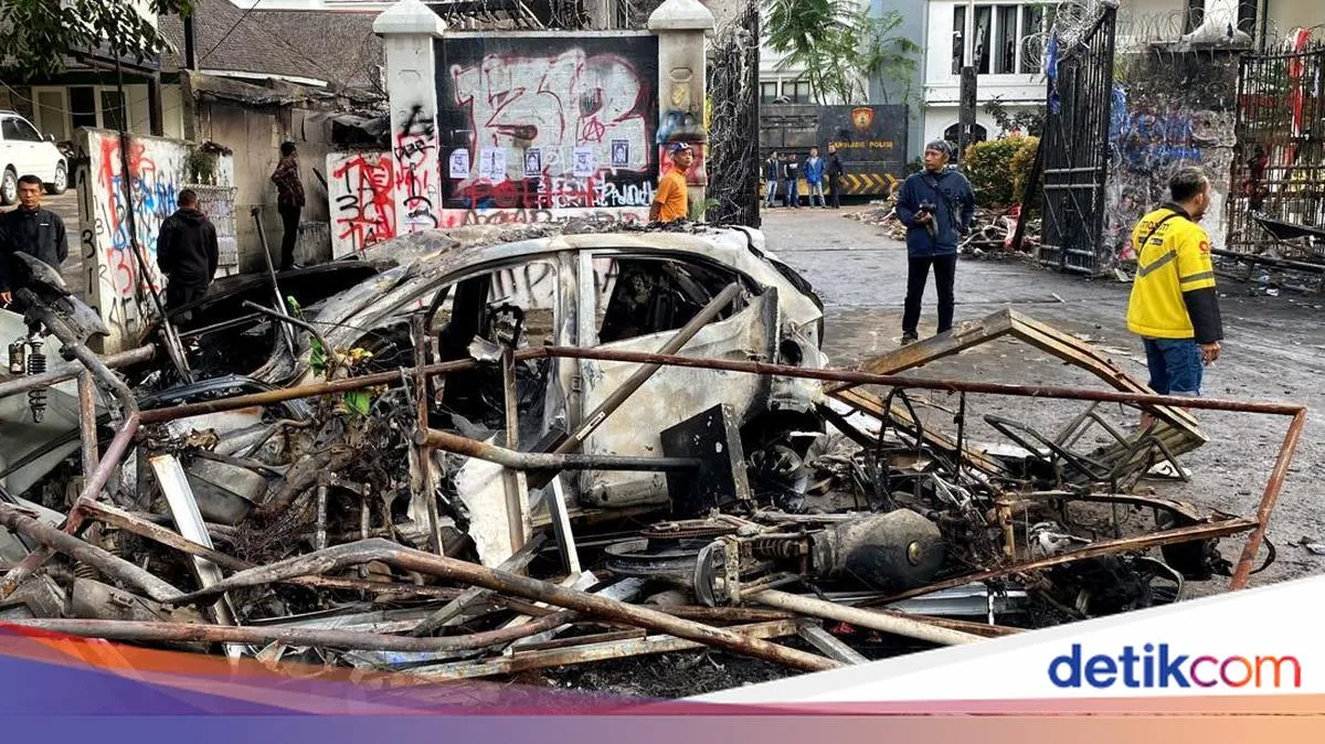 Kerusakan di Bandung Pasca Unjuk Rasa: Suara Warga dan Harapan untuk Evaluasi