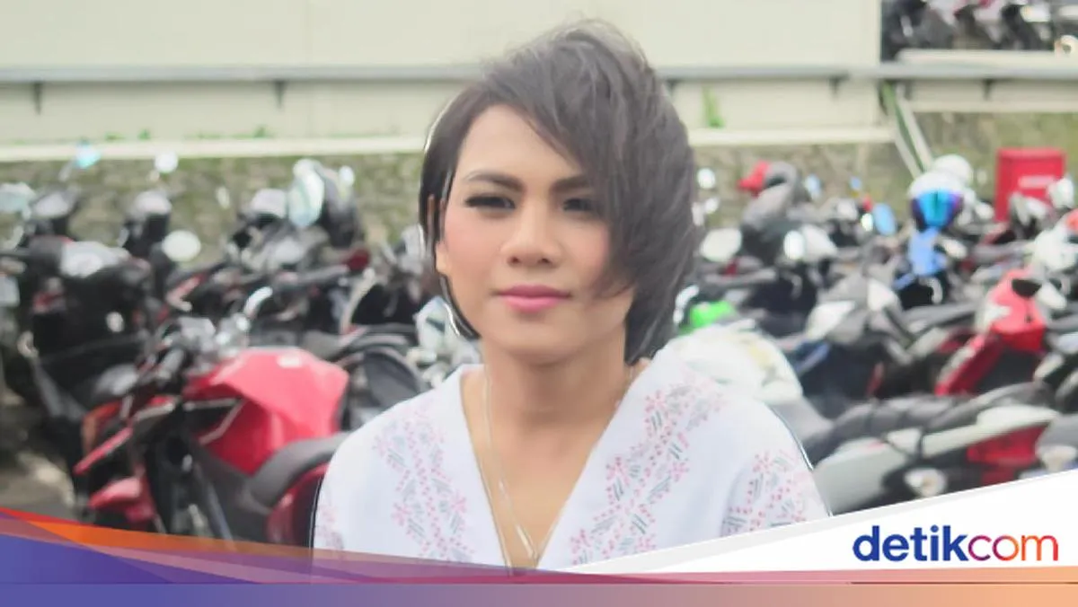 Evelyn Nada Anjani Bertekad untuk Meningkatkan Kualitas Spiritual dalam Hidupnya