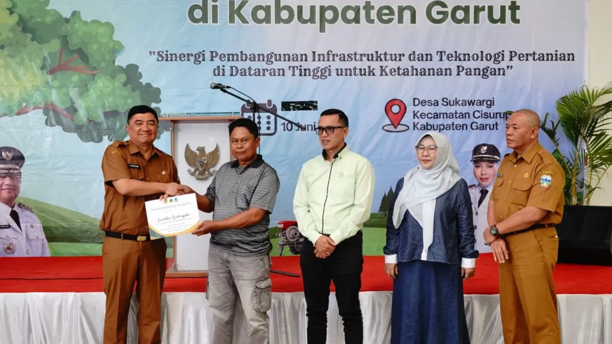 Kementan Salurkan Bantuan Rp 20,5 M untuk Petani Kentang Garut