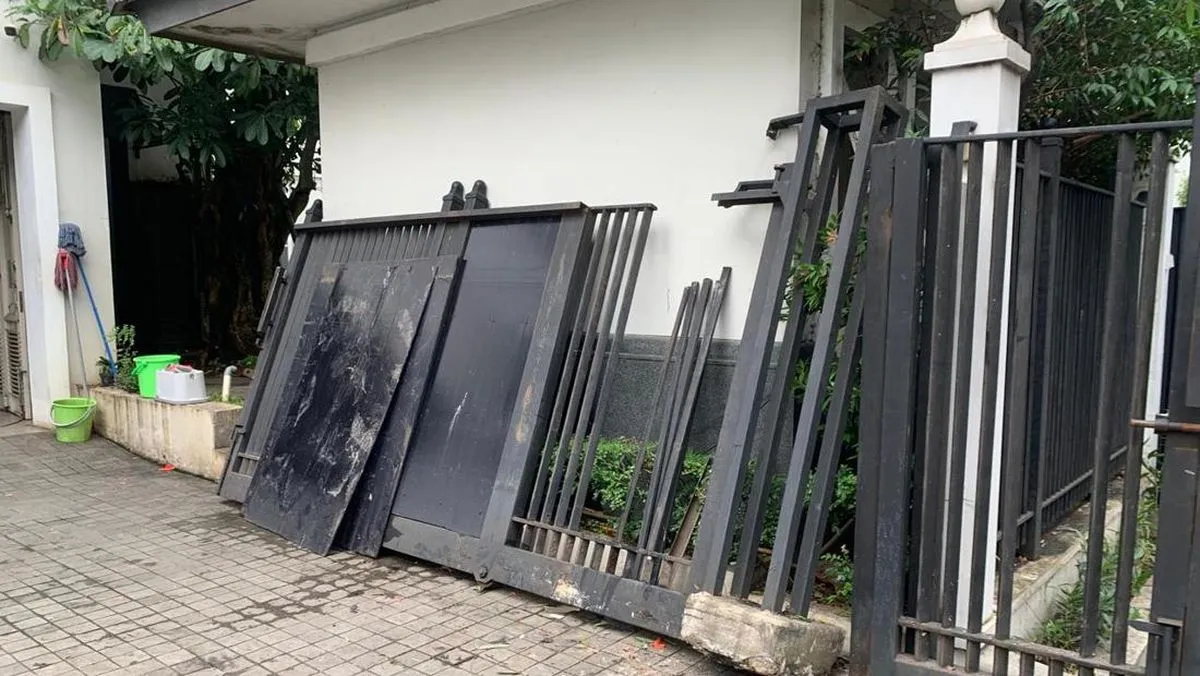 Perempuan Penabrak Pagar Rumah Anak JK Sepakat Bayar Ganti Rugi