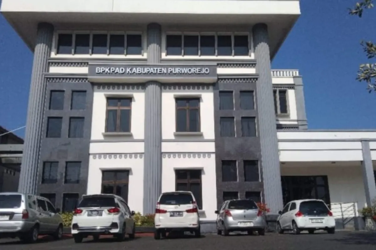 Pemkab Purworejo Alokasikan Pajak Kendaraan untuk Desa dan Infrastruktur