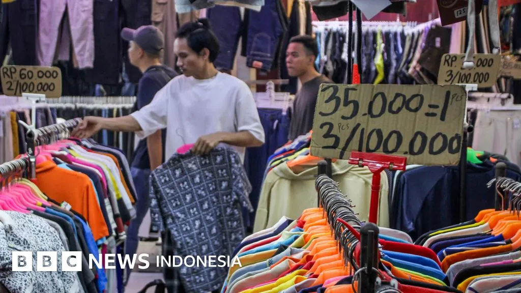 Menteri Keuangan Rencanakan Regulasi Baru untuk Atasi Peredaran Pakaian Bekas Impor