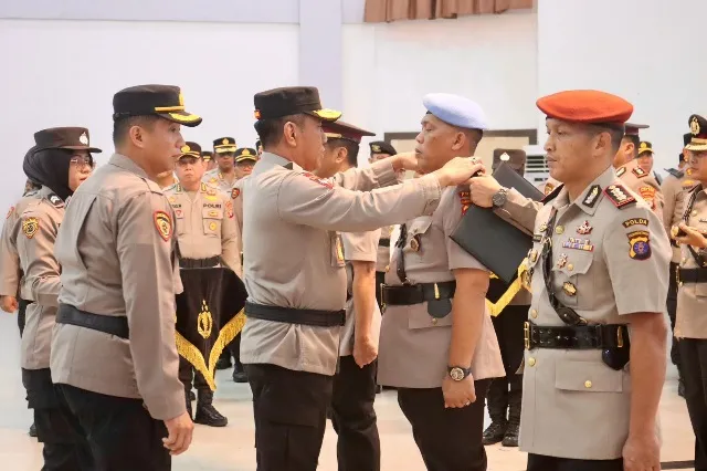 Sertijab Pejabat Utama dan Kapolres di Polda Kalteng