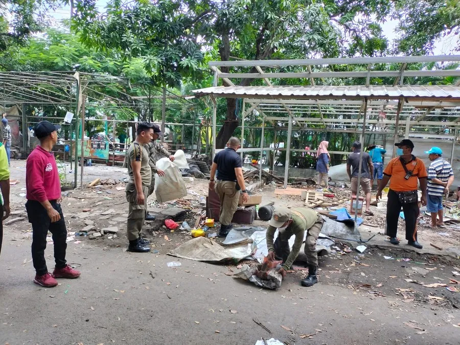 Penataan Sentra PKL Srikana Surabaya: Menciptakan Ruang Berjualan yang Bersih dan Nyaman