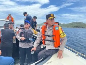 Penyidikan Kecelakaan Kapal Wisata KM Putri Sakinah Resmi Dimulai di Selat Padar