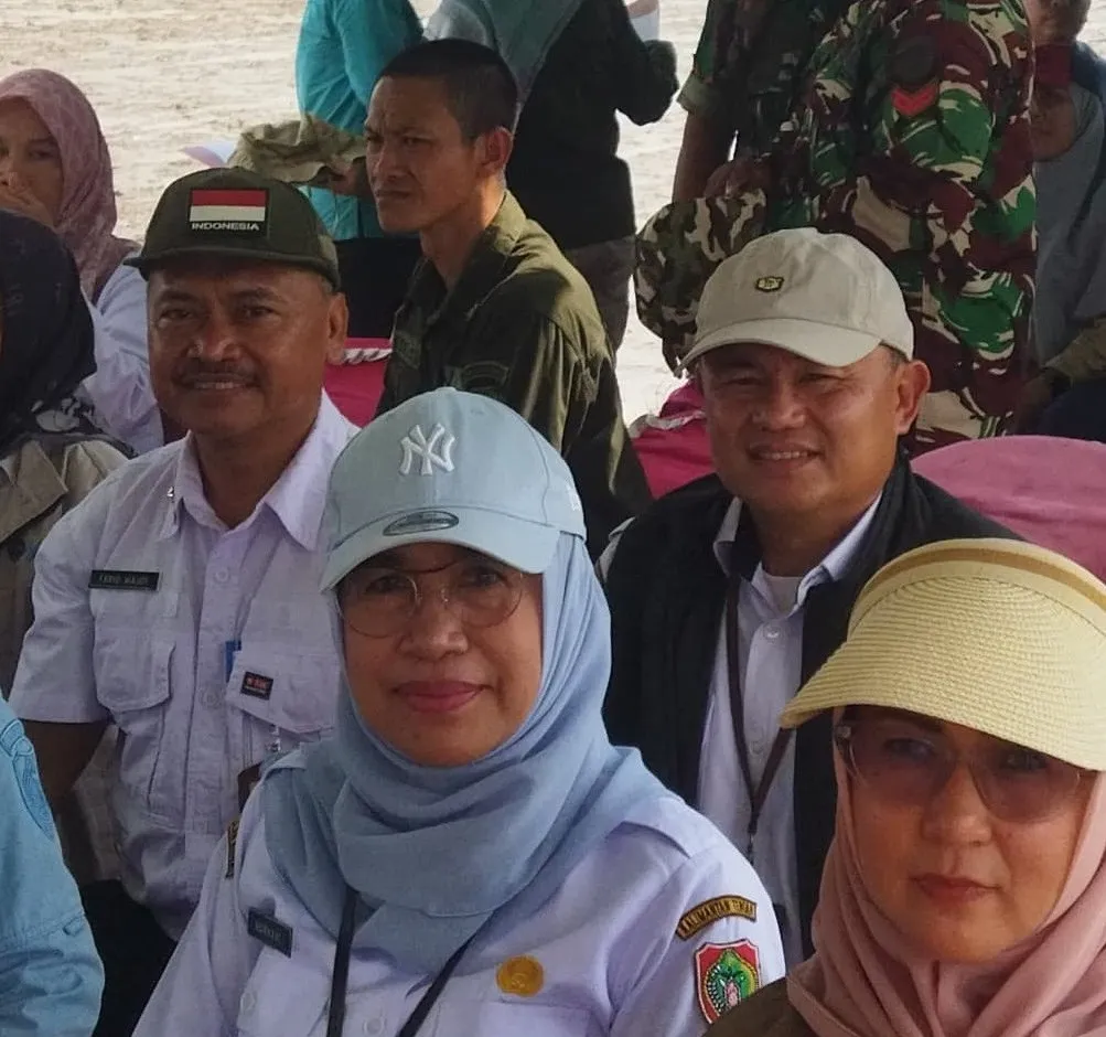 Kadis Ketahanan Pangan Kalteng Ikuti Gerakan Tanam Padi Serentak di Desa Lempuyang