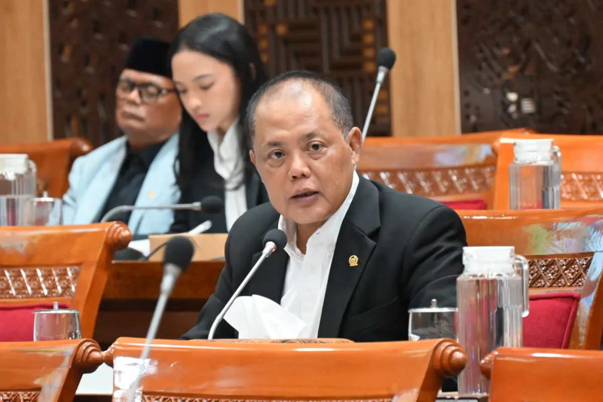DPR Dorong BRIN Akselerasi Riset AI Menuju 2026