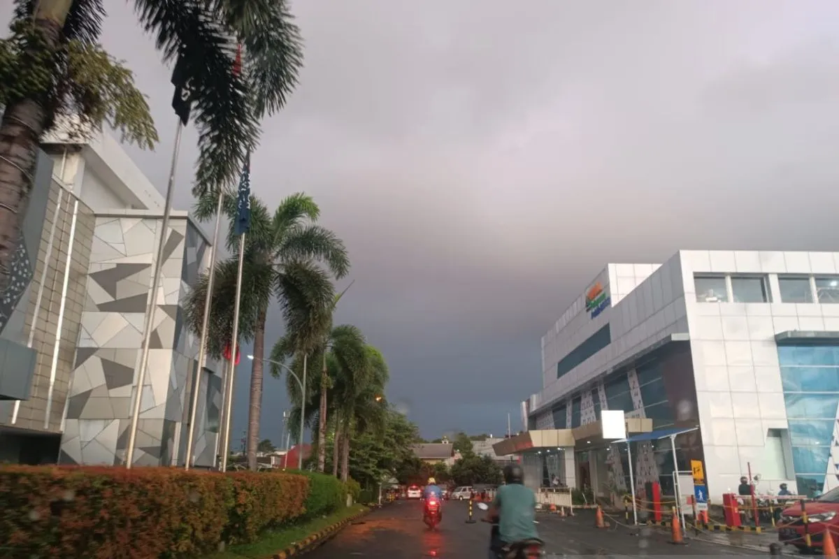 BMKG: Hujan Ringan hingga Sedang Diperkirakan Mengguyur Palembang