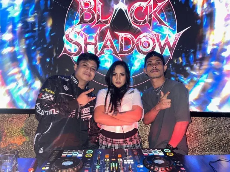 Kolaborasi Besar di Dunia Malam: Urban Thirsty Mempersembahkan DJ BlackShadow