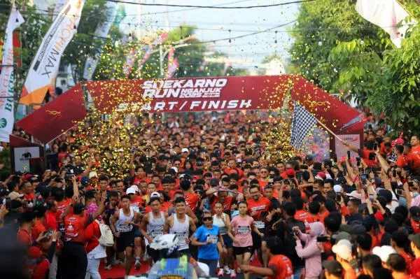 Soekarno Run 2025: Ribuan Peserta Ramaikan Kota Nganjuk