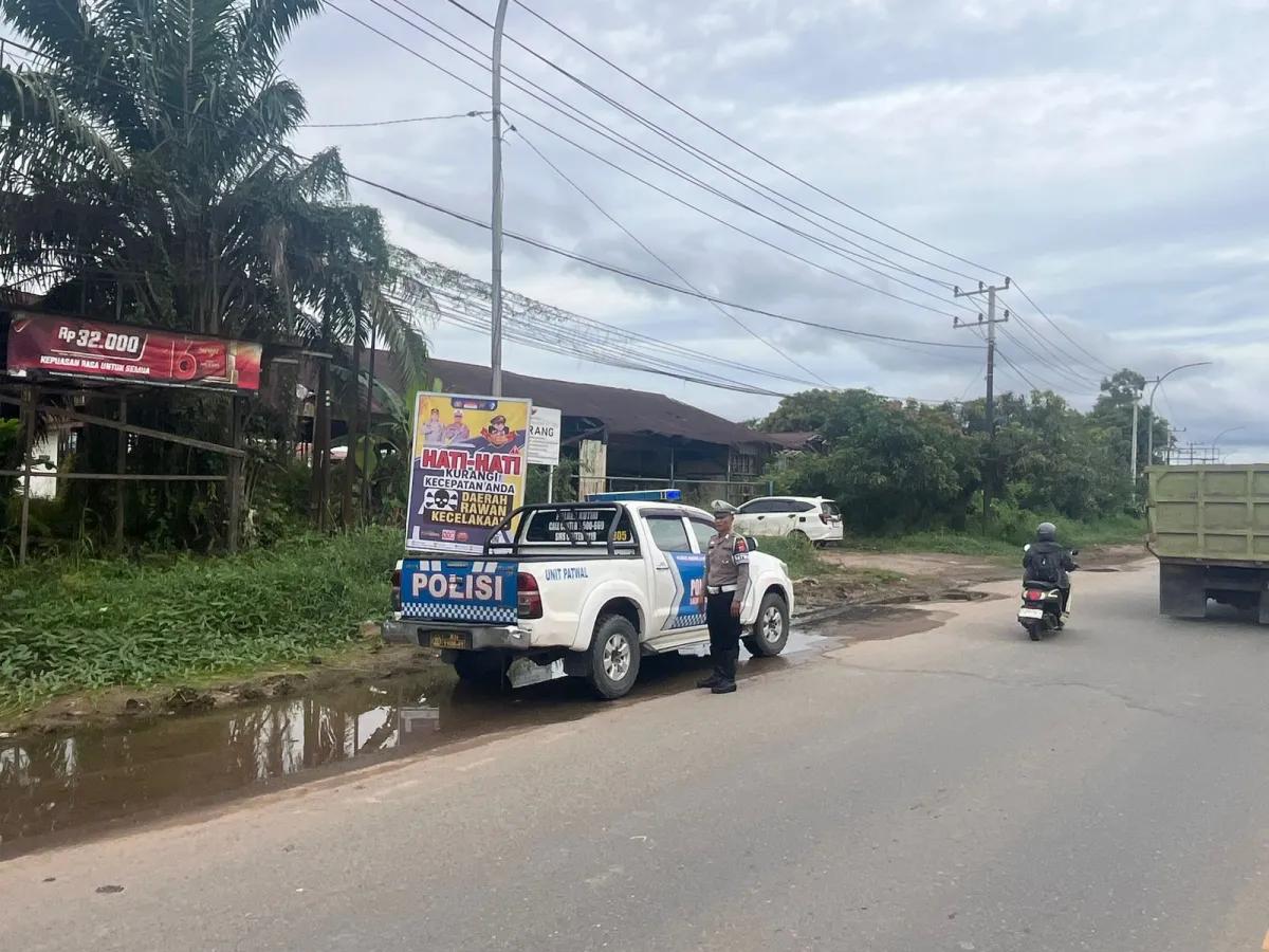 Patroli Siang Polres Kutim Tingkatkan Keamanan Lalu Lintas