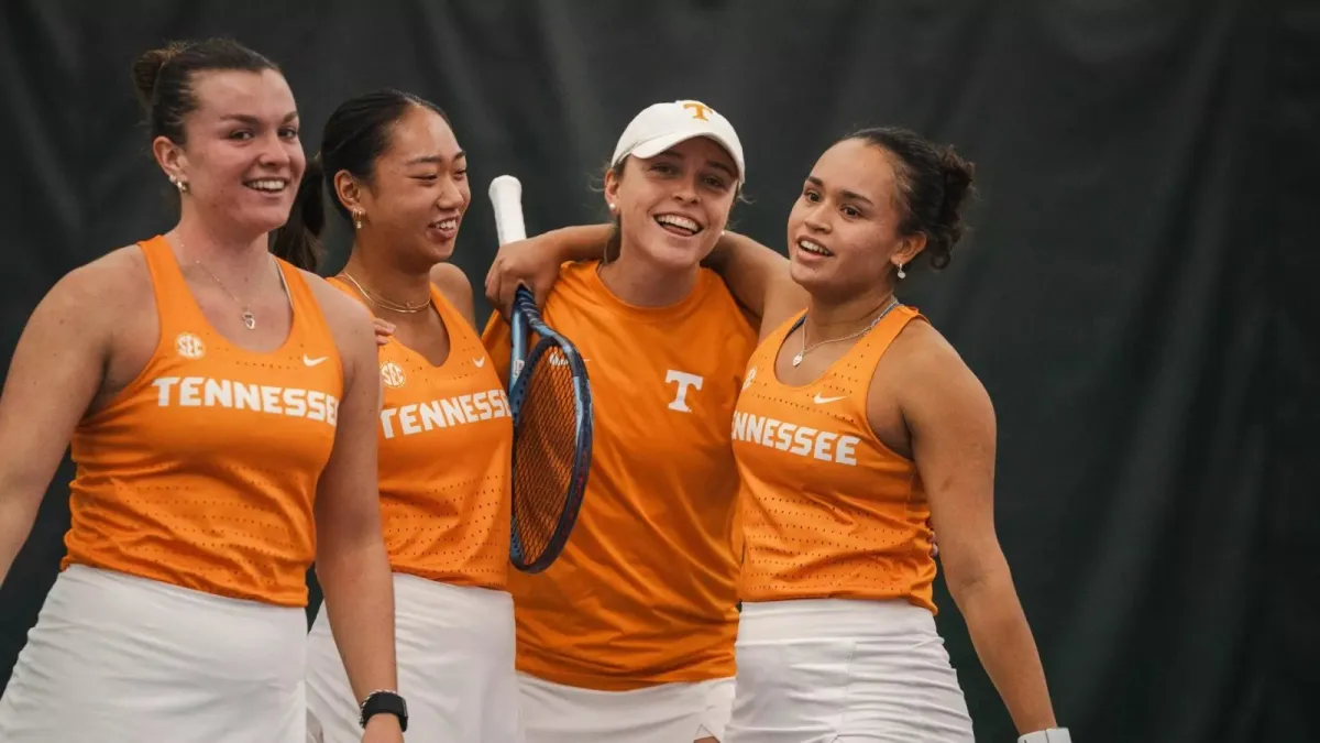 Lady Vols Kalahkan Virginia 4-2 dalam Kejuaraan Indoor ITA