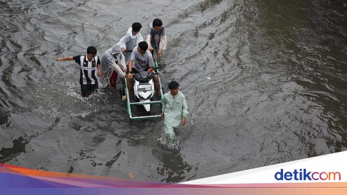 Jumlah Titik Banjir di Jakarta Menurun, Tersisa 11 Rukun Tetangga