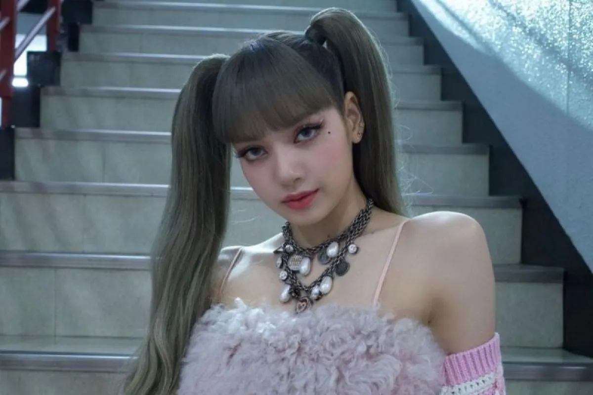 Lisa Blackpink Akan Debut di Film Romantis-Komedi Netflix