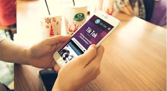 Brand Beradaptasi: Beralih ke Kreator Kecil di Era Influencer TikTok 2026