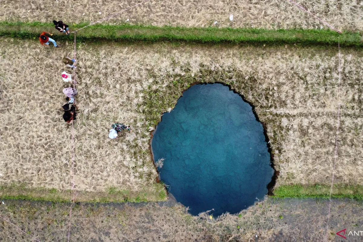 Keunikan Sinkhole Situjuah Batua: Fenomena Alam yang Menarik Perhatian