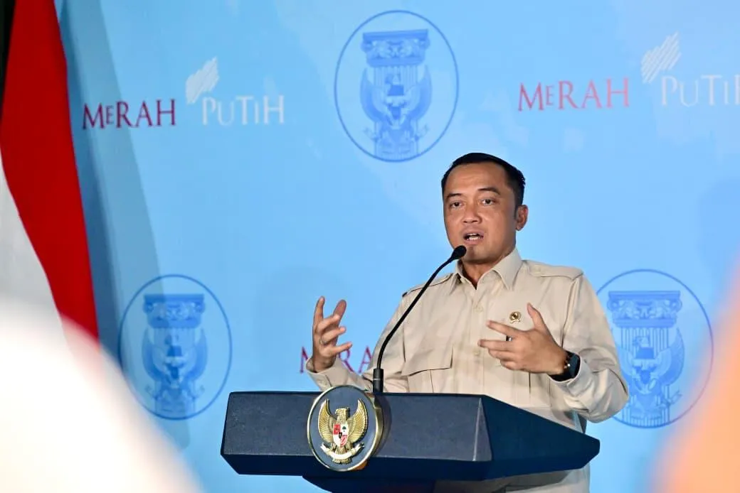 Mensesneg Sampaikan Keterangan Pers di Retret Kabinet Merah Putih