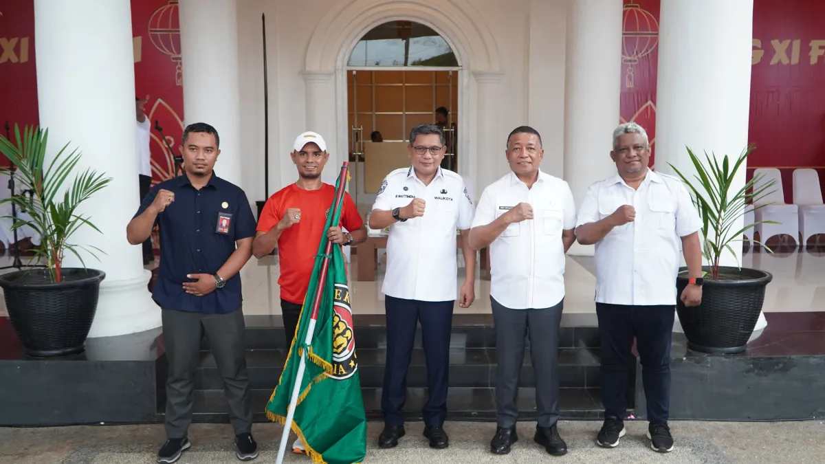 Wali Kota Ambon Lepas Kontingen Taekwondo, Dorong Olahraga Sebagai Wadah Positif Generasi Muda