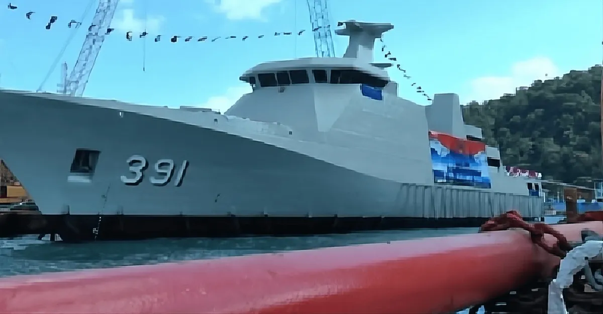 TNI AL Luncurkan Dua KRI Produksi Dalam Negeri di Lampung