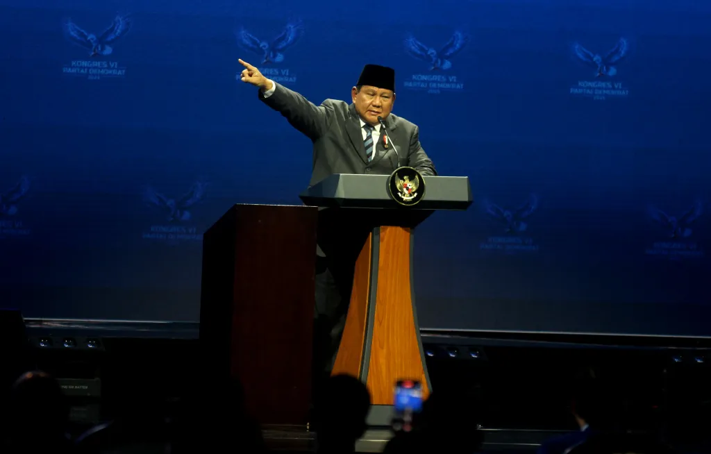 Dukungan Masyarakat Kunci Sukses Era Prabowo dalam Kebijakan Global