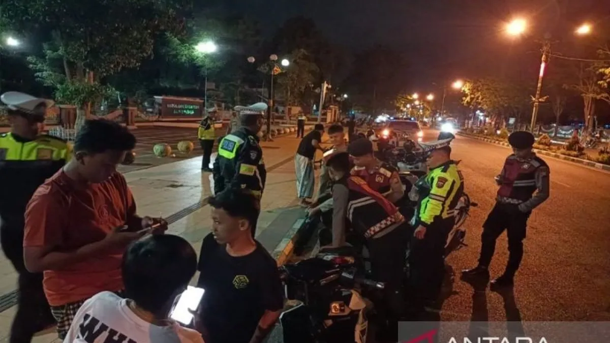 Patroli Malam Polres Pamekasan Fokus Cegah Kejahatan di Malam Jumat