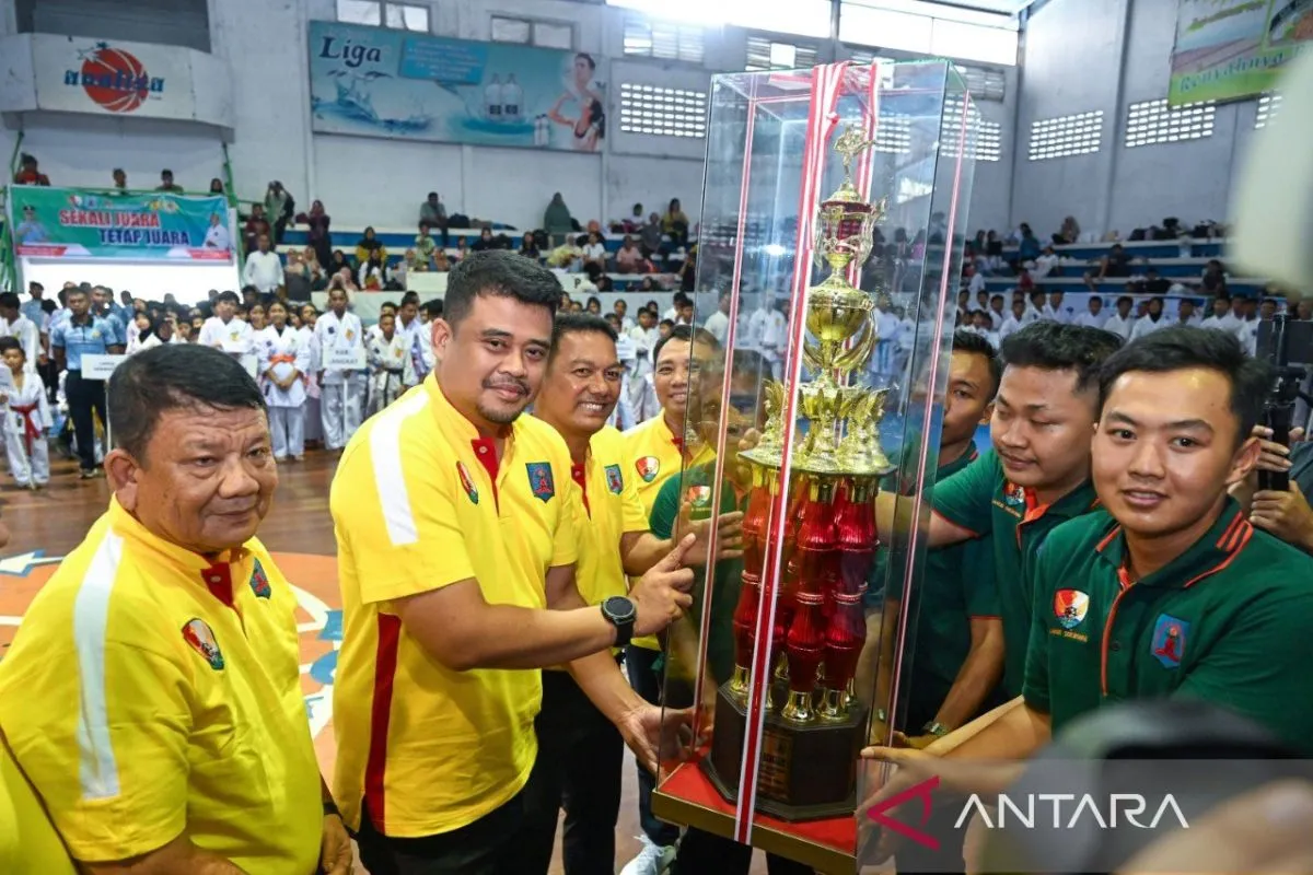 Gubernur Sumut Dorong Atlet Karate Jaga Sportivitas dan Karakter Muda