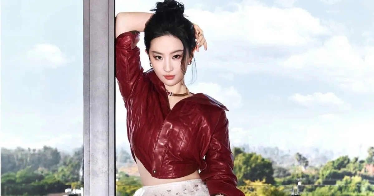 Liu Yifei Tampil Menawan dengan Pinggang Ramping Setelah Diet Sehat