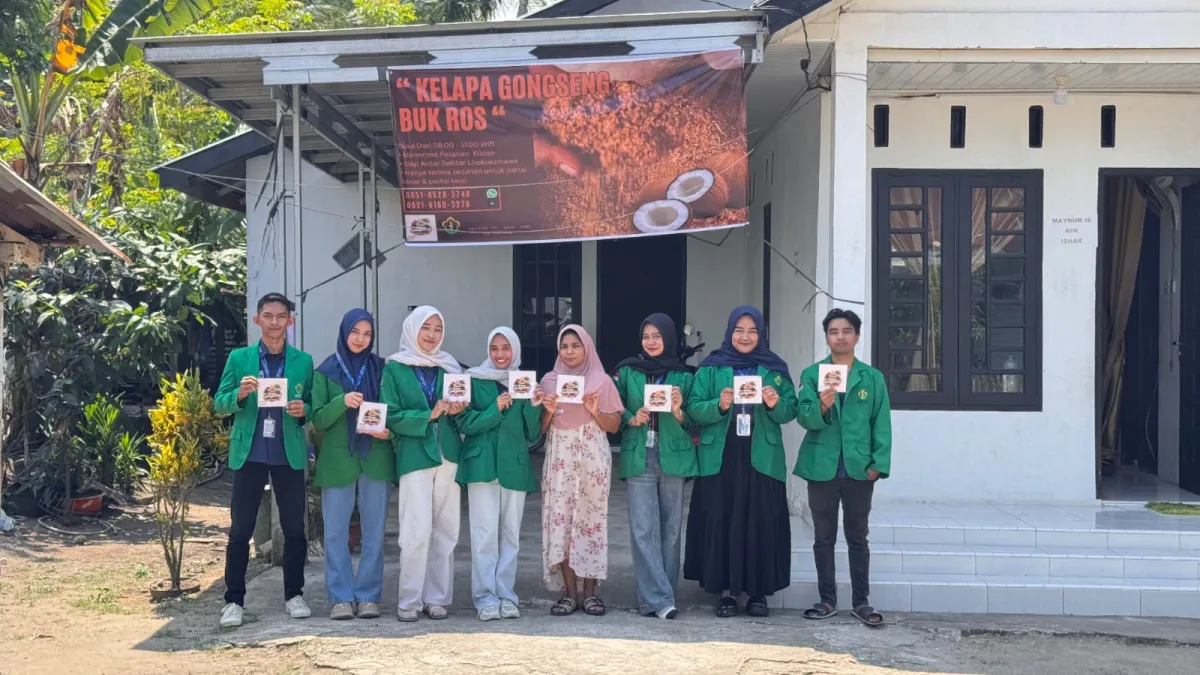Mahasiswa KKN Unimal Inovasi Kemasan dan Promosi untuk Penguatan UMKM Desa Kuala