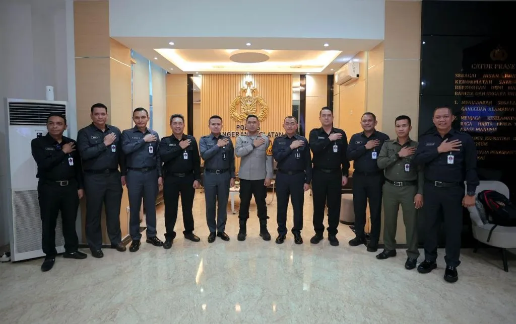 Perwira Polri Tingkatkan Kepemimpinan Melalui Praktik Langsung di Masyarakat