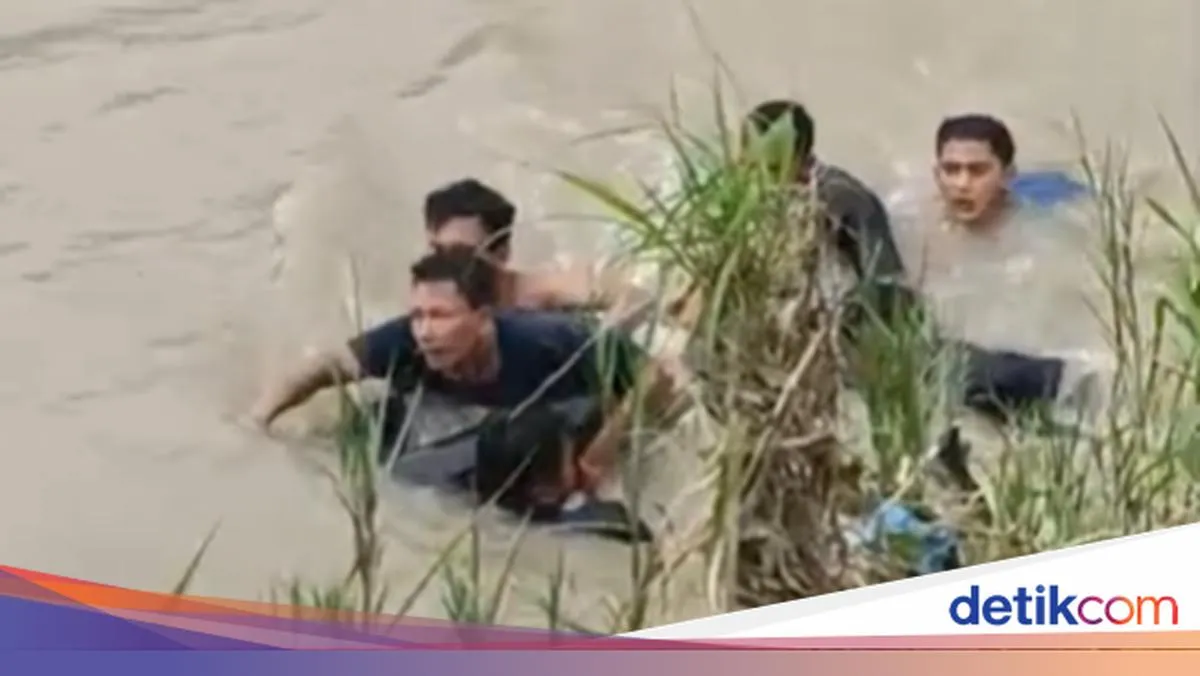 Tiga Warga Kendal Hanyut di Sungai, Satu Masih Hilang