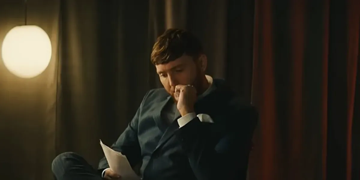 Makna Lagu 'Naked' James Arthur: Cinta Tanpa Kepura-puraan
