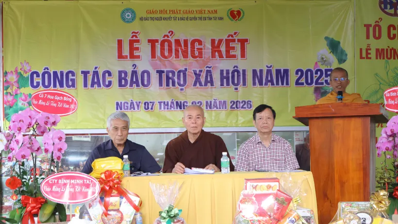 Asosiasi Minh Duc Alokasikan 9,8 Miliar VND untuk Kesejahteraan Sosial 2025