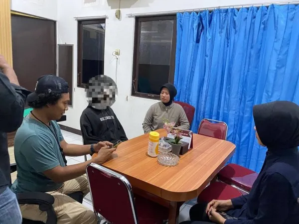 Polres Singkawang Menangkap Pasangan Terkait Kasus Live Asusila di TikTok
