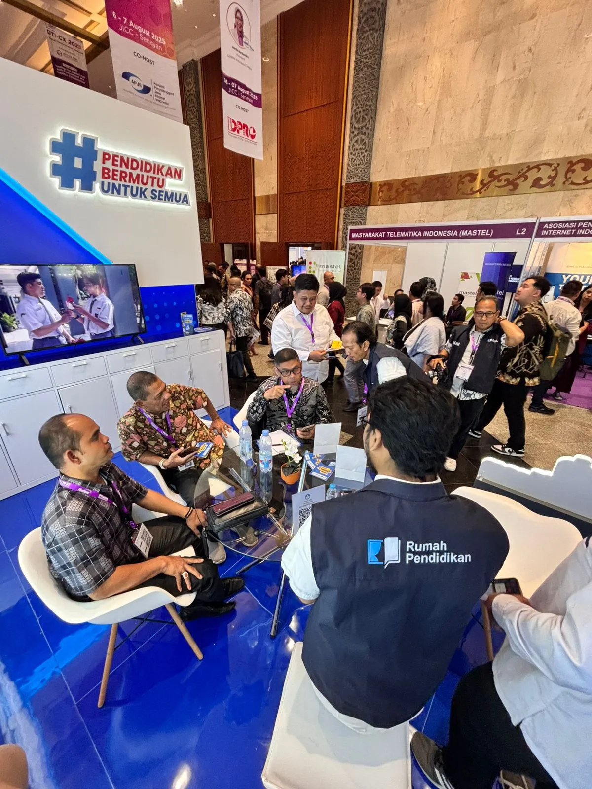 Kemendikdasmen Unjuk Inovasi Pendidikan di Pameran Teknologi Asia Tenggara