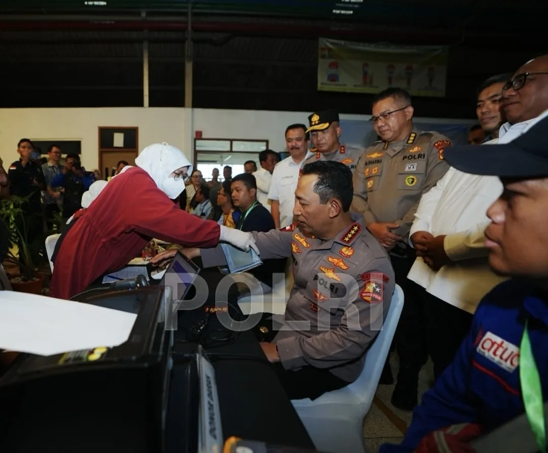 Kapolri Dukung Buruh lewat Donor Darah dan Penguatan Desk Ketenagakerjaan