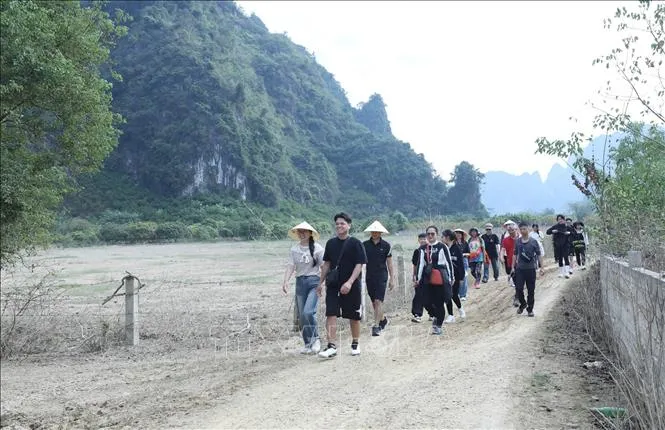 Huu Lien: Transformasi Warisan Geologi Menjadi Sumber Ekonomi Berkelanjutan