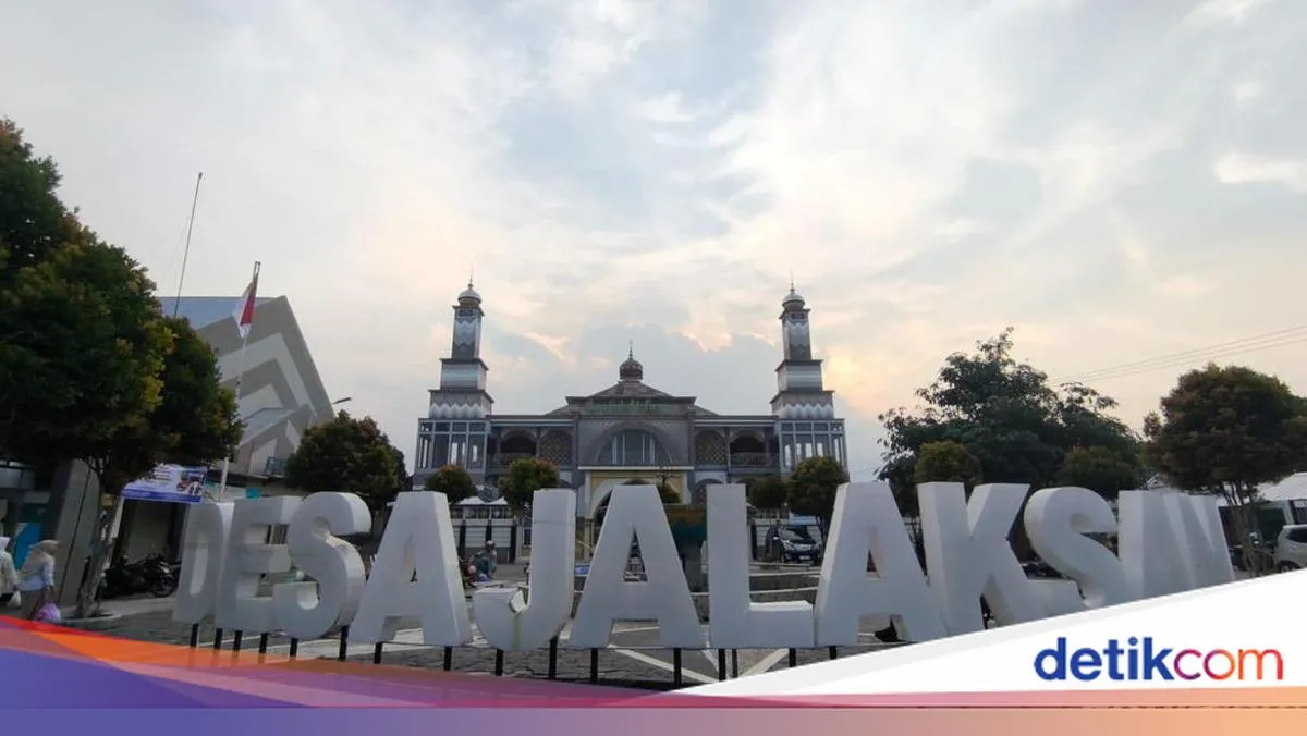 6 Lokasi Ngabuburit Gratis dengan Pemandangan Menawan di Kuningan