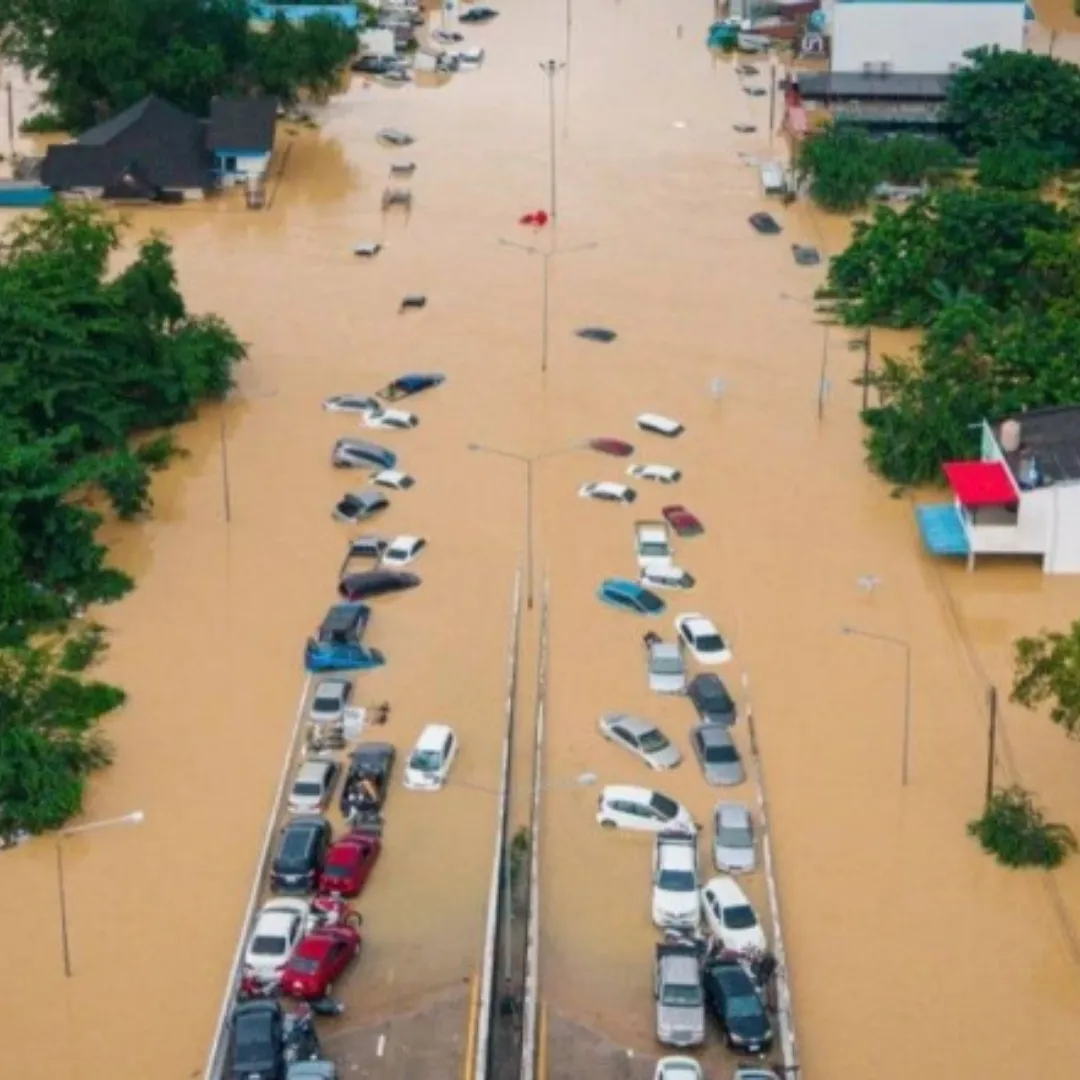 Siklon Tropis Senyar: Perubahan Iklim dan Dampak Banjir Bandang di Ekuator