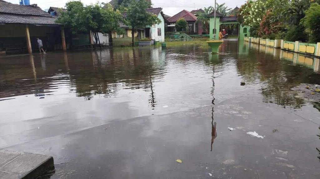 Banjir dan Longsor Mengganggu Proses Belajar di Jepara, 21 Sekolah Terapkan Pembelajaran Daring