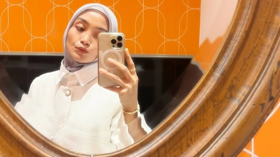 Bude Wellness: Kontroversi Influencer Anti-Vaksin Hina Dokter di Media Sosial